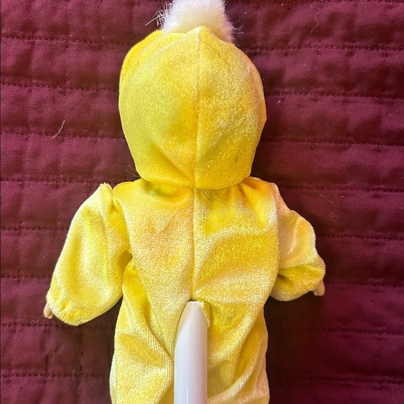 Porcelain ! Yellow Baby Doll in Carrot Costume - Picture 5 of 7